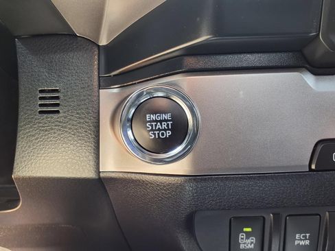 Used 2023 Toyota Tacoma Limited RWD image 13