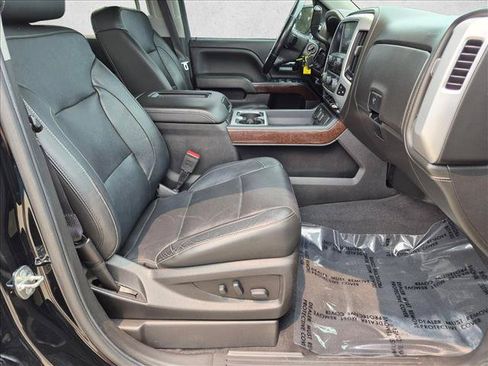 Used 2018 GMC Sierra 1500 SLT AWD/4WD image 18