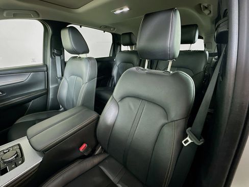 Used 2025 MAZDA CX-90 3.3 Turbo w/ Preferred Package image 19