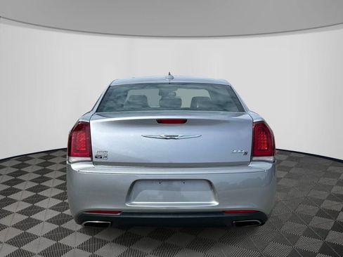 Used 2016 Chrysler 300 S AWD/4WD image 4
