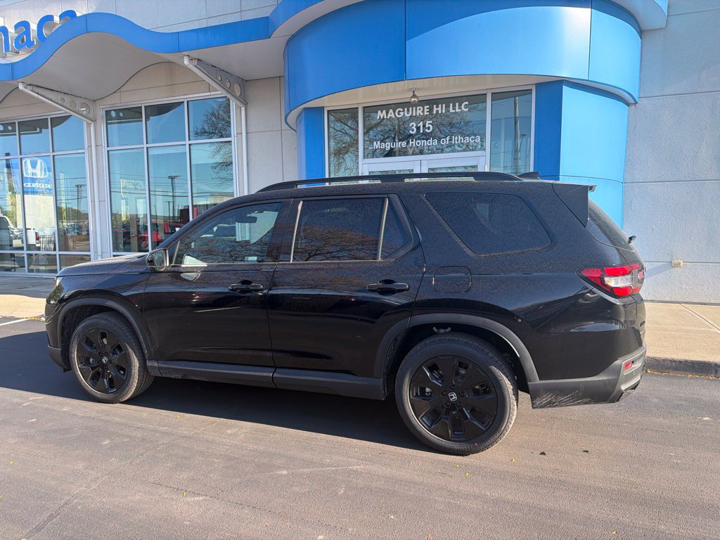 New 2026 Honda Pilot Black Edition image 10