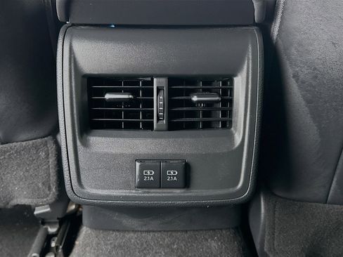 Used 2019 Toyota Avalon XSE w/ Carpet Mat Package image 17