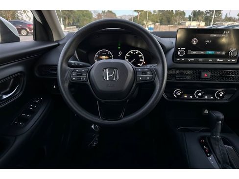 Certified 2023 Honda HR-V LX image 16