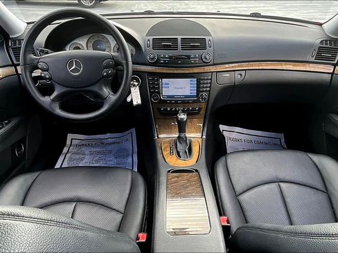 Used 2007 Mercedes-Benz E 350 4MATIC Sedan image 15