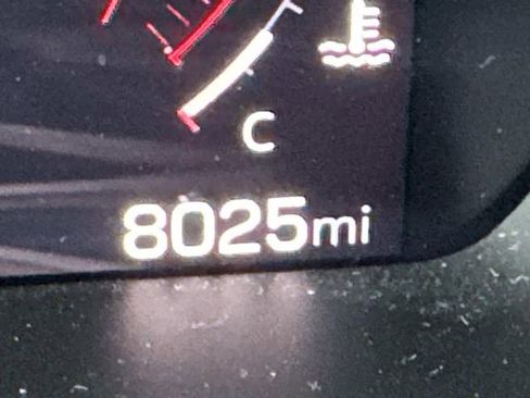 Used 2024 GMC Canyon Elevation w/ Convenience Package image 32