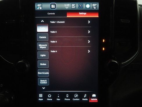Used 2022 RAM 1500 4x4 Crew Cab Laramie image 37