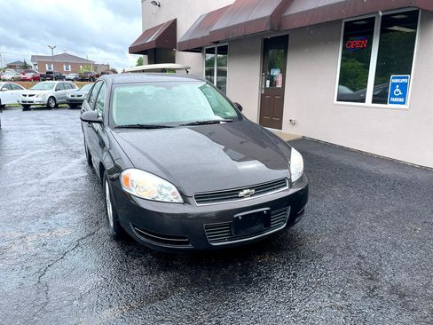 Used 2009 Chevrolet Impala LS image 2