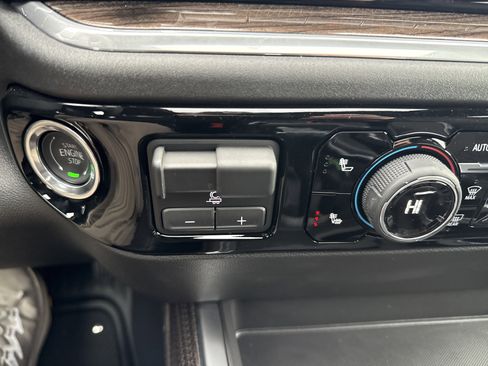 New 2025 Chevrolet Silverado 1500 RST image 30