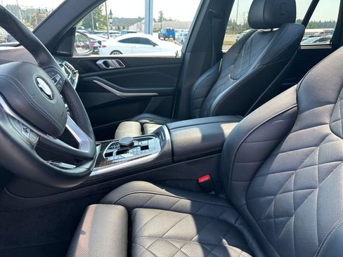 Used 2025 BMW X5 xDrive40i AWD/4WD image 9