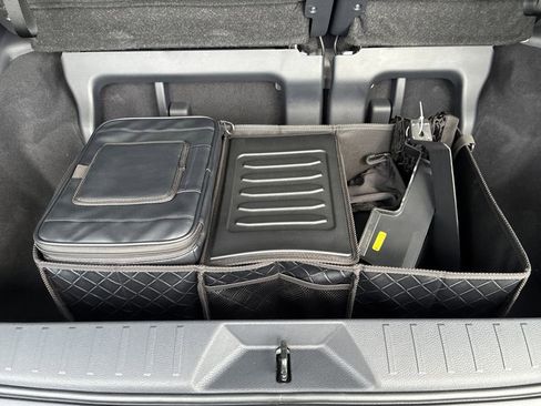 New 2026 Toyota Sienna XLE FWD image 32
