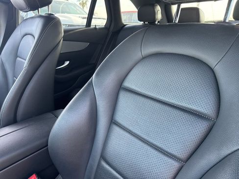 Used 2020 Mercedes-Benz GLC 300 image 8