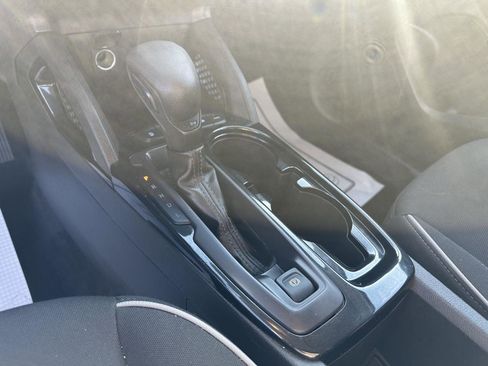 Used 2025 Chevrolet TrailBlazer LT image 32