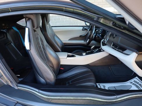 Used 2014 BMW i8 image 20