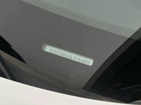 Used 2020 Chrysler 300 Limited image 28