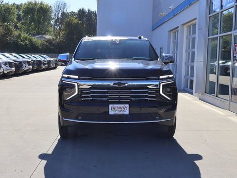 New 2025 Chevrolet Suburban Premier image 5