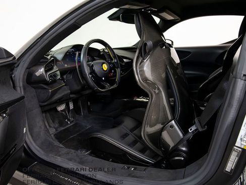 Used 2022 Ferrari SF90 Stradale image 6