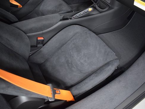 New 2026 McLaren Artura image 20