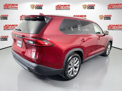Certified 2024 Toyota Grand Highlander AWD image 17