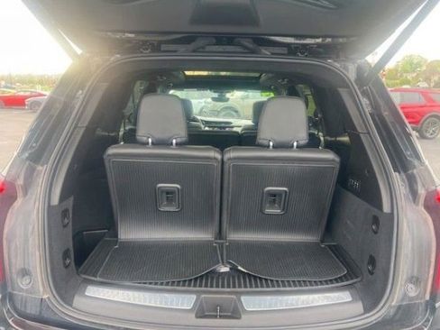 Certified 2024 Cadillac XT6 Premium Luxury w/ Platinum Package AWD/4WD image 2