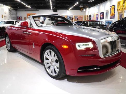 Used 2017 Rolls-Royce Dawn Standard image 3