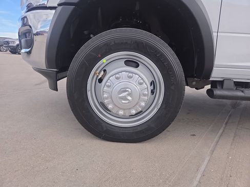 New 2026 RAM 5500 Tradesman w/ Chrome Appearance Group image 25