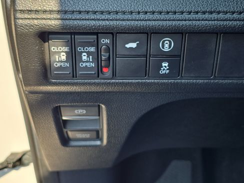 Certified 2024 Honda Odyssey EX-L image 27