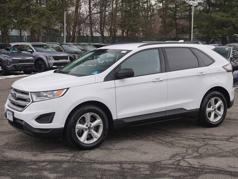 Used 2018 Ford Edge SE image 5