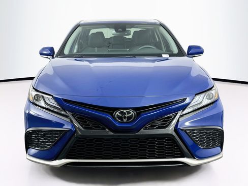 Used 2024 Toyota Camry XSE FWD image 2