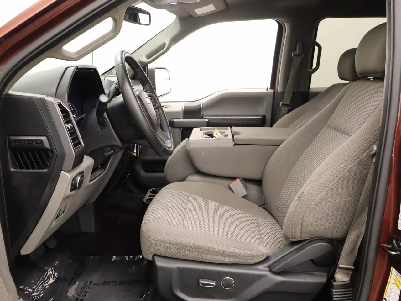Used 2017 Ford F150 XLT w/ Equipment Group 301A Mid RWD image 16