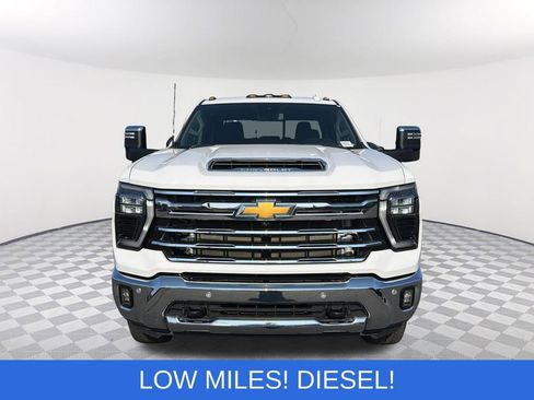 Used 2024 Chevrolet Silverado 3500 LTZ w/ LTZ Convenience Package AWD/4WD image 2