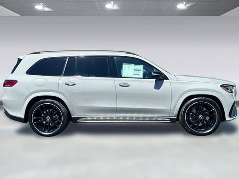 New 2026 Mercedes-Benz GLS 580 4MATIC image 8