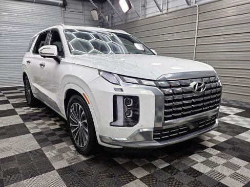 Used 2024 Hyundai Palisade Calligraphy FWD image 5