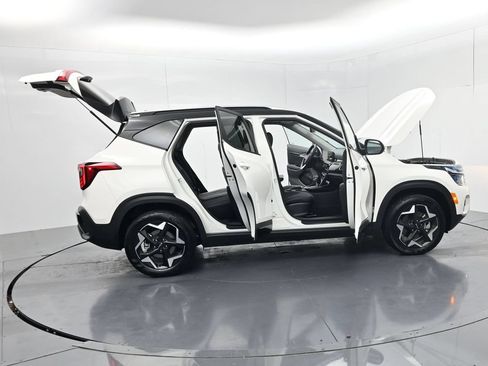 Certified 2026 Kia Seltos S AWD/4WD image 57