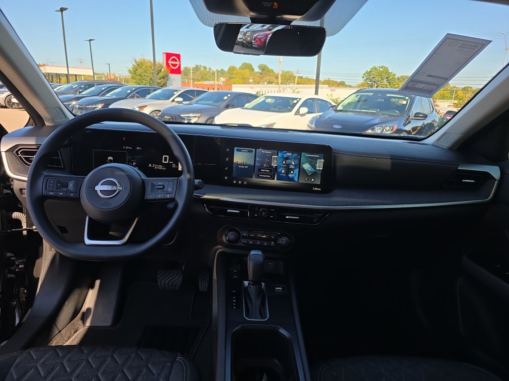 Used 2026 Nissan Kicks SV w/ SV Premium Package FWD image 22
