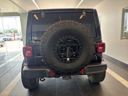 Used 2019 Jeep Wrangler Unlimited Sahara w/ Quick Order Package 24M Moab image 4