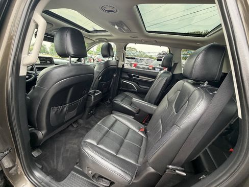 Used 2021 Kia Telluride SX AWD/4WD image 12