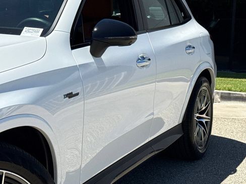 Used 2025 Mercedes-Benz GLC 63 AMG S image 4