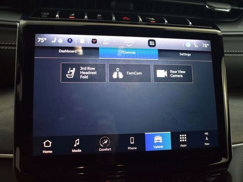 New 2025 Jeep Grand Cherokee L Limited w/ Black Appearance Package image 21