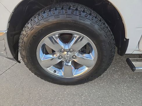 Used 2019 RAM 1500 Big Horn image 29