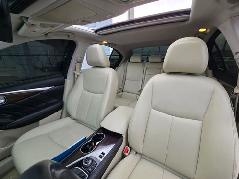 Used 2019 INFINITI Q50 Luxe w/ Essential Package (3.0T Luxe) image 25