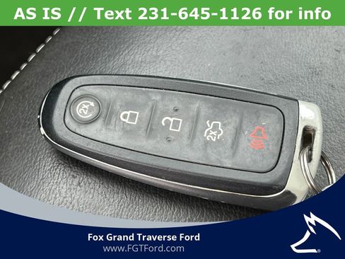 Used 2017 Ford Escape Titanium w/ Equipment Group 301A AWD/4WD image 25