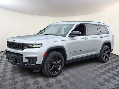 Used 2023 Jeep Grand Cherokee L Laredo