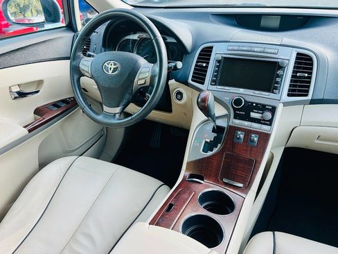 Used 2011 Toyota Venza AWD w/ Premium Pkg #2 image 20