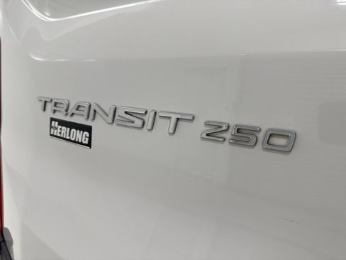 Used 2024 Ford Transit 250 148 High Roof RWD image 9