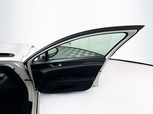 Used 2025 Kia K5 LXS FWD image 31