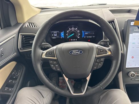 Certified 2022 Ford Edge SEL w/ Convenience Package image 28