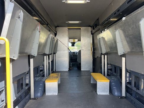 Used 2019 Ford Transit 250 148 High Roof Extended image 17