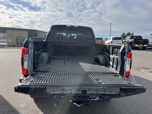 Used 2017 Ford F250 Lariat w/ Chrome Package image 17