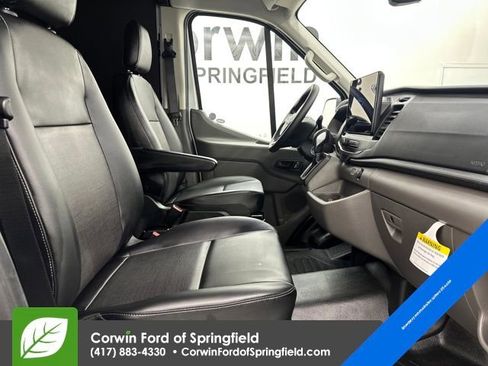 New 2026 Ford Transit 250 148 Medium Roof w/ Load Area Protection Package image 8