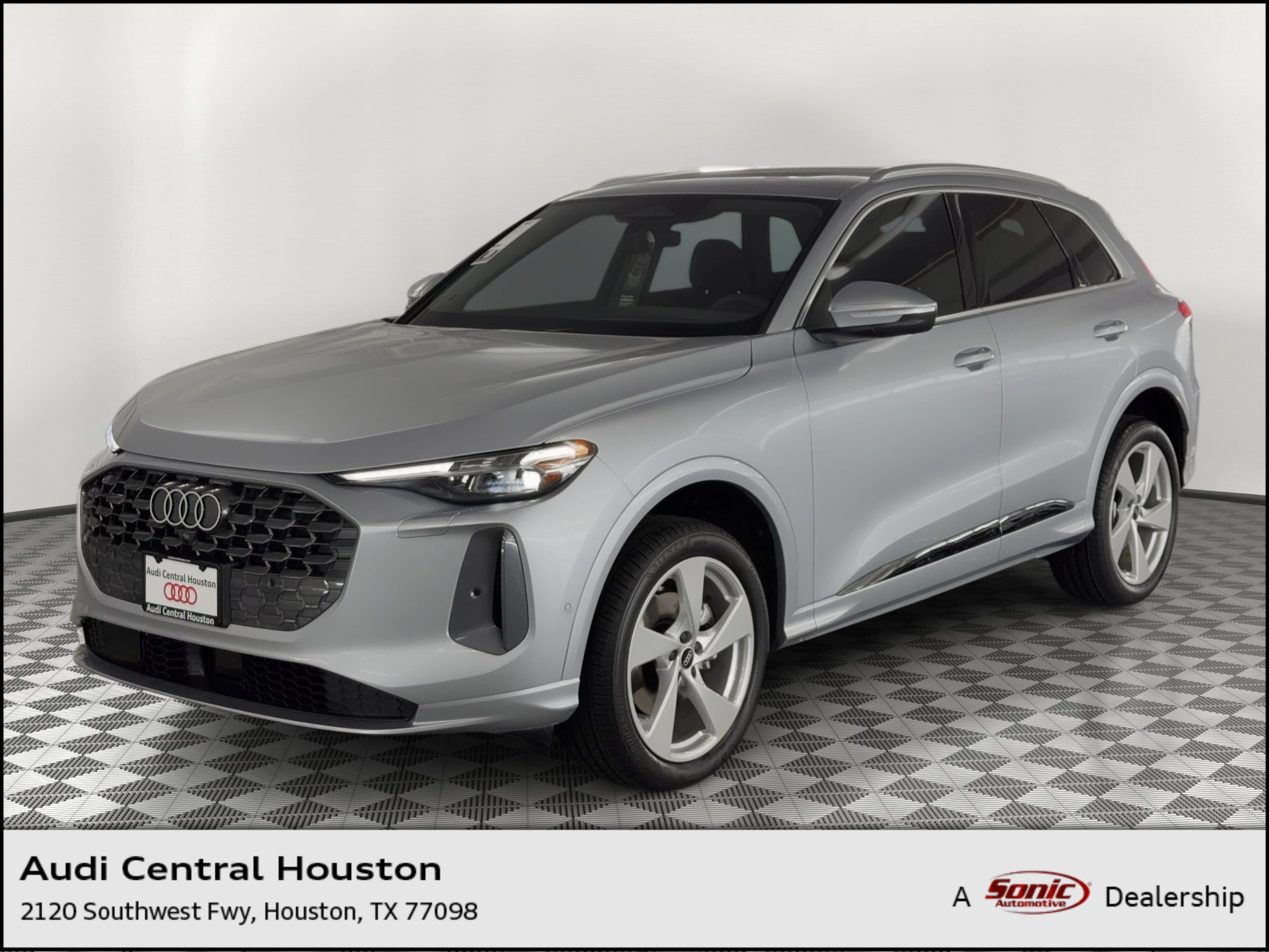 New 2026 Audi Q5 Premium Plus AWD/4WD image 1